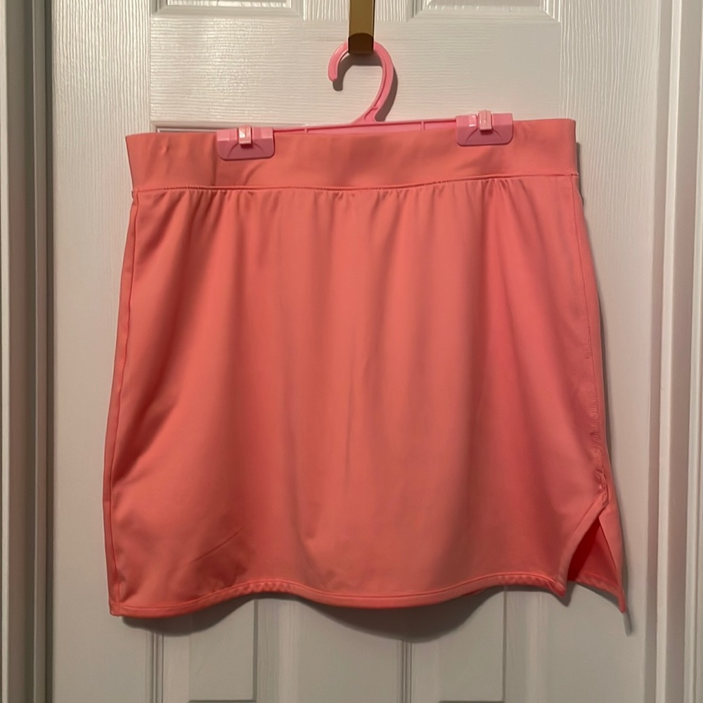 Crown & Ivy athletic skort